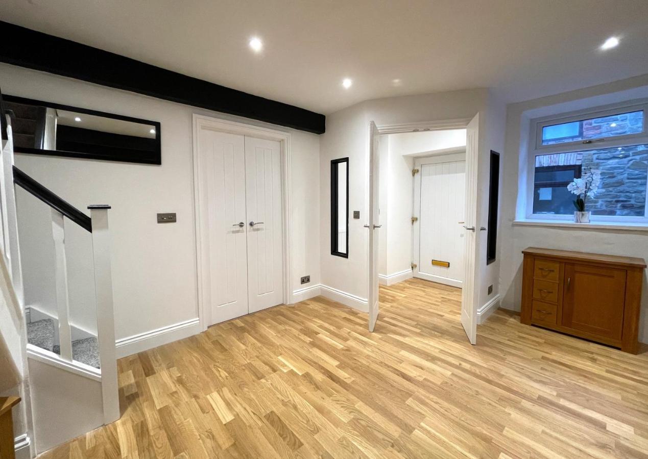 Yr Hen Bopty Villa Pontypridd Exterior photo